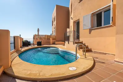 Piscina en o cerca de Chalet con vistas al mar y piscina