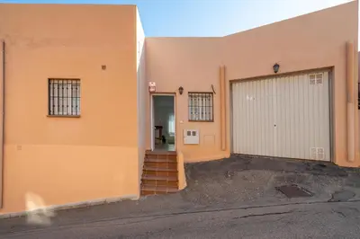Edificio en el que se encuentra la casa o chalet