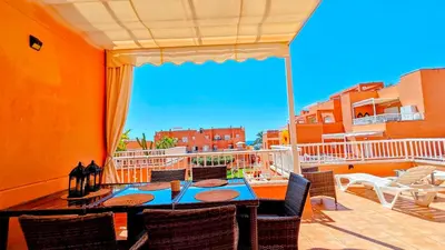 Un balcón o terraza de Espectacular Atico en Mojácar Playa