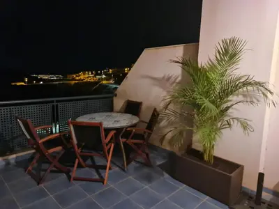 Un balcón o terraza de Sybarix Terrace, mar, golf, WIFI, garaje, relax