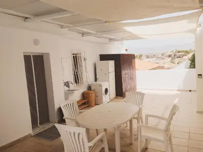 Una cocina o zona de cocina en RESIDENCIA TORTUGA MORA