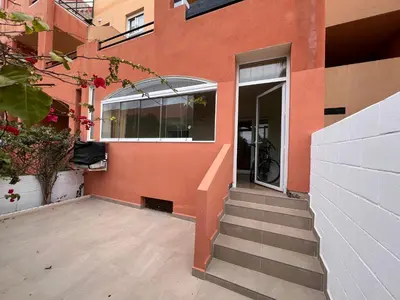 Fachada o entrada de Precioso Bajo con Jardín en Paraíso de Vera