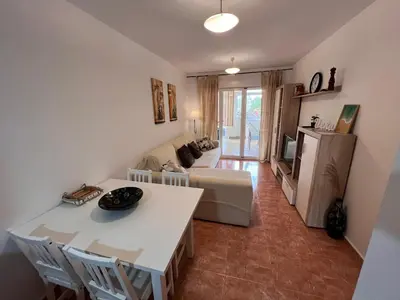 Una cocina o zona de cocina en Precioso Bajo con Jardín en Paraíso de Vera