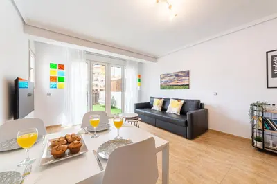 Zona de estar de Trendy Homes Chumberas Seaview