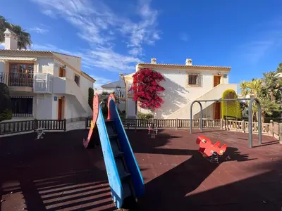 Zona de juegos infantil en Duplex del Sol en Vera Coast