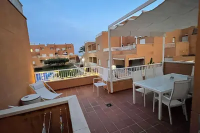 Un balcón o terraza de 