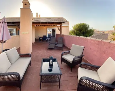 Zona de estar de Vera Vistas: Espléndido ático con terraza de 55m2