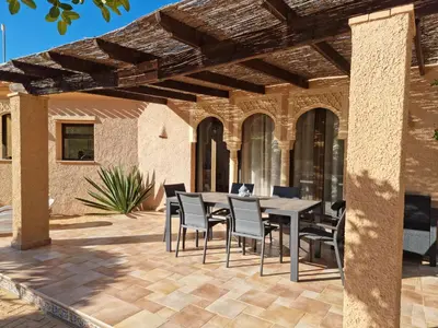 Un patio o zona al aire libre en Casa Estrella