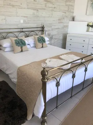 Cama o camas de una habitación en Casa Miramar, with private pool, jacuzzi and stunning views