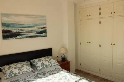 Cama o camas de una habitación en Great sea view, pool & parking