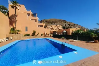 Piscina en o cerca de Great sea view, pool & parking