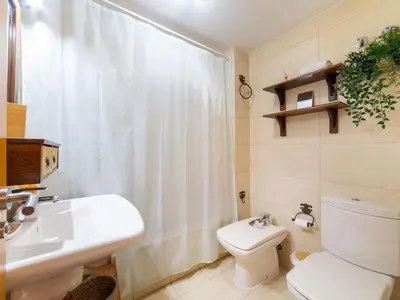 Un baño de Apartment Dioniso - Playa Romanilla by Interhome