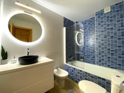 Un baño de Bajo con terraza #Playa 8min #Chill out #Cuna