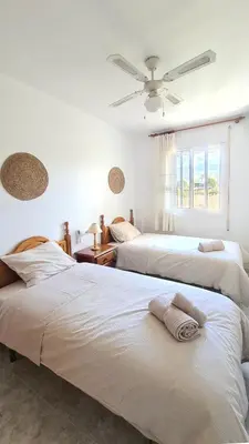 Cama o camas de una habitación en Garden vistas. Hermoso dúplex con patio, solárium y piscina.