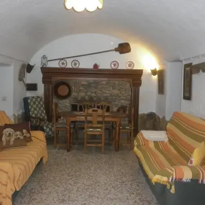 Casa Cueva Rural LA TEJA 8