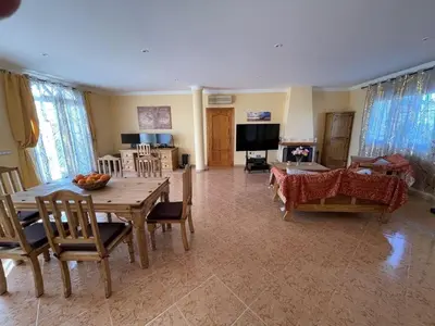 Una televisión o centro de entretenimiento en Llanos del Peral - Zurgena - sleeps 6 - R092