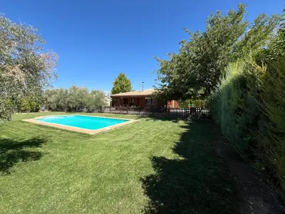 Piscina en o cerca de Cabaña de la Vega
