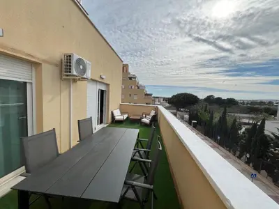 Un balcón o terraza de Aguadulce SOL y PLAYA- A/C