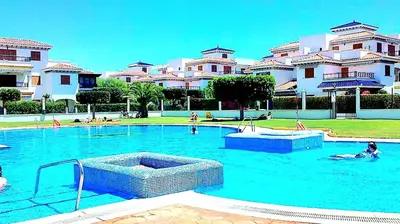 Piscina en o cerca de Apartamento dos dormitorios Veramar 5 1ª línea de playa con vistas al mar