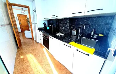 Una cocina o zona de cocina en Atico en Puerto Rey Urbanizacion La Aldea