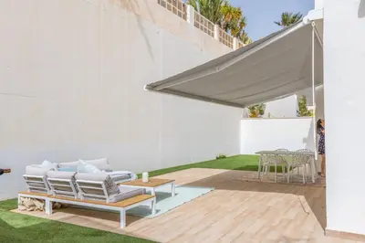 Un balcón o terraza de La Flamenca