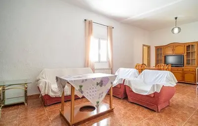 Una televisión o centro de entretenimiento en 2 - Casa La Picacha con piscina Climatizada