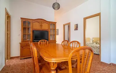 Una televisión o centro de entretenimiento en 2 - Casa La Picacha con piscina Climatizada