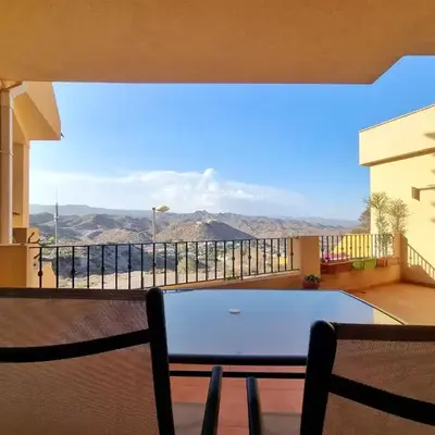 Apartamento con piscina