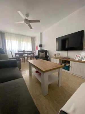 Una televisión o centro de entretenimiento en Almeria playa Zapillo