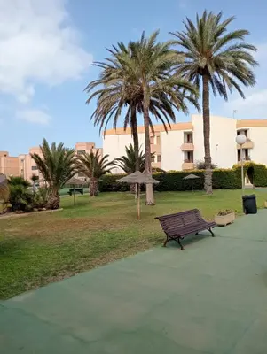 Jardín al aire libre en CT 288 AL - Faro's Retamar Cuddly Nest for 2