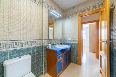 Un baño de TrendyHomes Buenavista Paseo Marítimo
