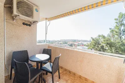 Un balcón o terraza de Expoholidays- Corinto 4-G