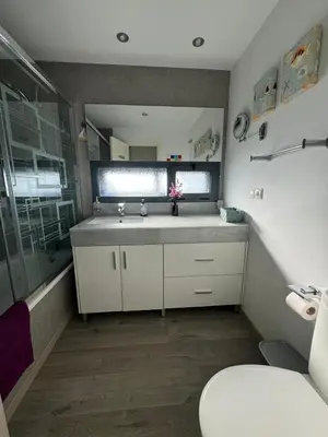 Un baño de Apartamento Aloe 2 con terraza vistas al mar, Valle Del Este golf