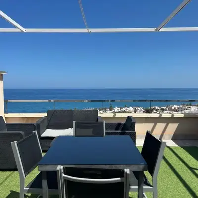 Candela 57 Dúplex con terraza y piscina