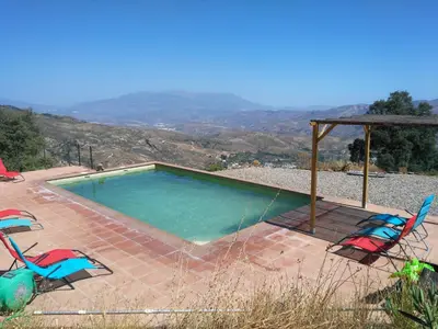 Piscina en o cerca de Casa Rural El Paraje de Berchules