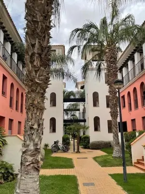 Jardín al aire libre en Bajo con jardín en primera línea de playa