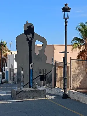 Plano de Encantadora casa-CUEVA en pleno barrio alfarero de Nijar