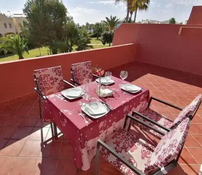Un balcón o terraza de Piso naturista en Parque Vera 3