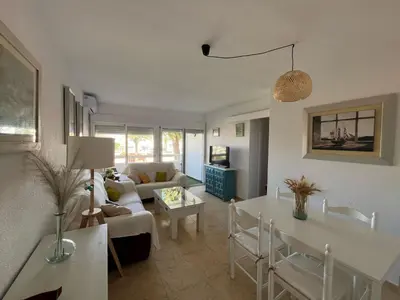 Zona de estar de Lovely 2 bedroom apartment near the beach