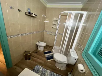 Un baño de Casas de Valtravieso El Aljibe