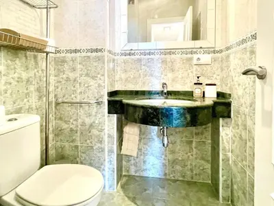 Un baño de Apartment in Roquetas near Beaches