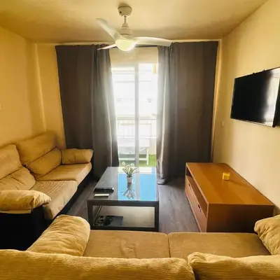 Apartamento en última planta 4 recien reformado en Playa La Colonia con Ascensor