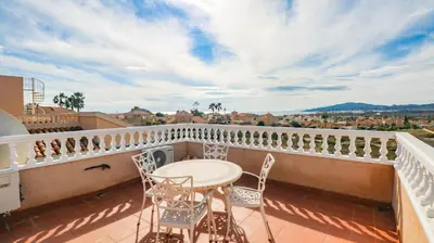 Un balcón o terraza de Vila Guapa - Villa de dos dormitorios en San Juan de los Terreros