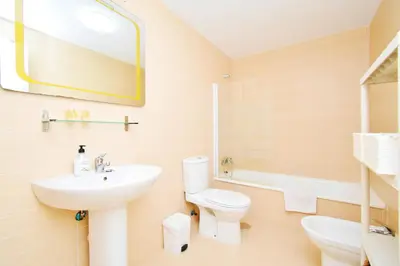 Un baño de Expoholidays - Porto fino 2 dormitorios