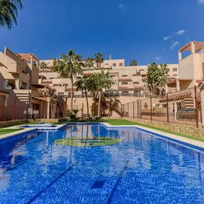Los Collados con Jardín y Piscina By Aloha Palma