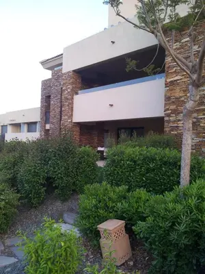 Jardín al aire libre en Valle del Este Golf vivienda vistas a campo de Golf