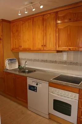 Una cocina o zona de cocina en Vera Mar 5 Front Line Beach Apartment