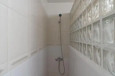 Un baño de Centro de Águilas con 4 habitaciones AC y Wifi - By Aloha Palma