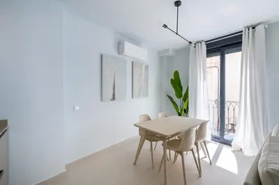 Plano de Moott Homes Suites Arco de Braulio 1B