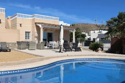Piscina en o cerca de Chalet Athos, Ferienwohnung mit Pool,Dachterasse, Meer und Bergblick in San Juan de los Terreros